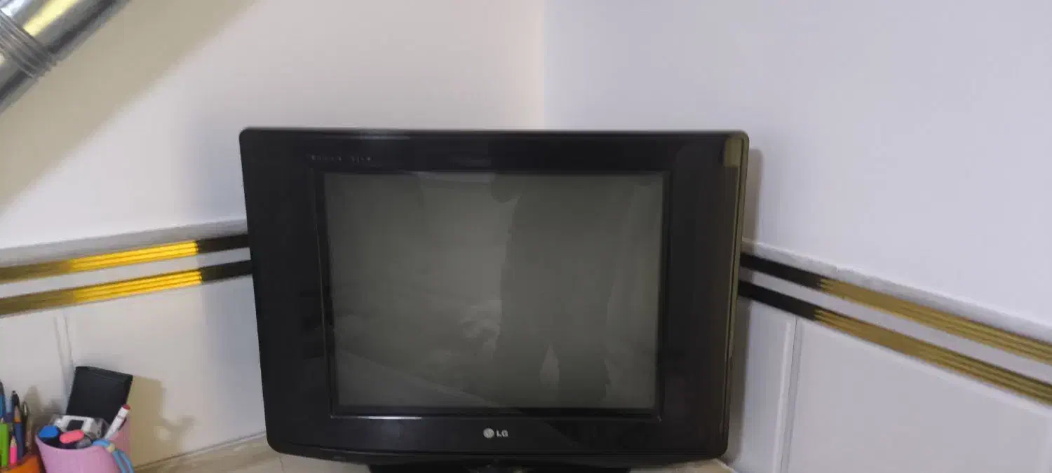 تلویزیون LG صفحه تخت|تلویزیون و پروژکتور|قم, شهرک امام حسین|دیوار