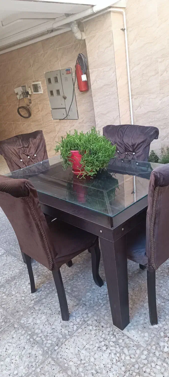 میز ناهارخوری ام دی آف در حد نو|میز و صندلی غذاخوری|بهشهر, |دیوار