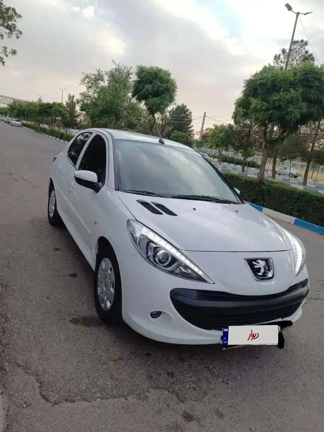 تیو5 1400|خودرو سواری و وانت|تاکستان, |دیوار