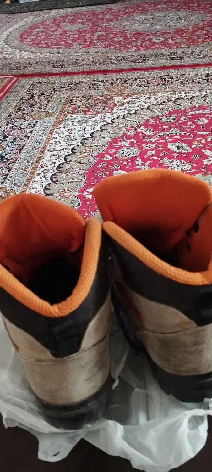کفش کوهنوردی گورتکس اصل|کیف، کفش، کمربند|اصفهان, ملکشهر|دیوار