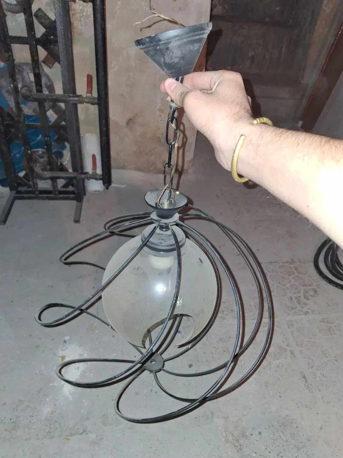 دو عدد لوستر بدون مشکل فنی|لوستر و چراغ آویز|تهران, نیکنام|دیوار