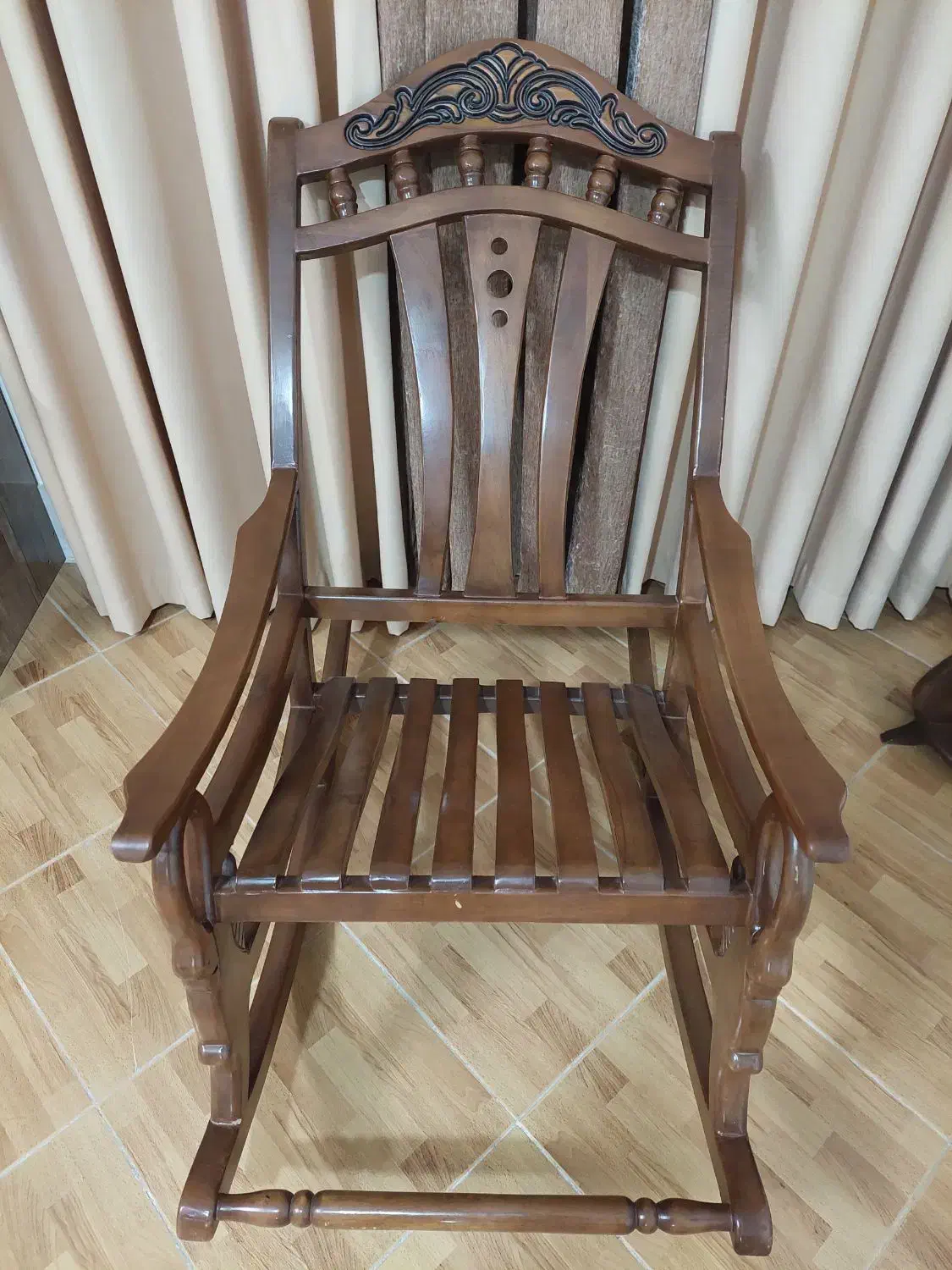 صندلی راک|صندلی و نیمکت|نیشابور, شهرک فرهنگیان|دیوار