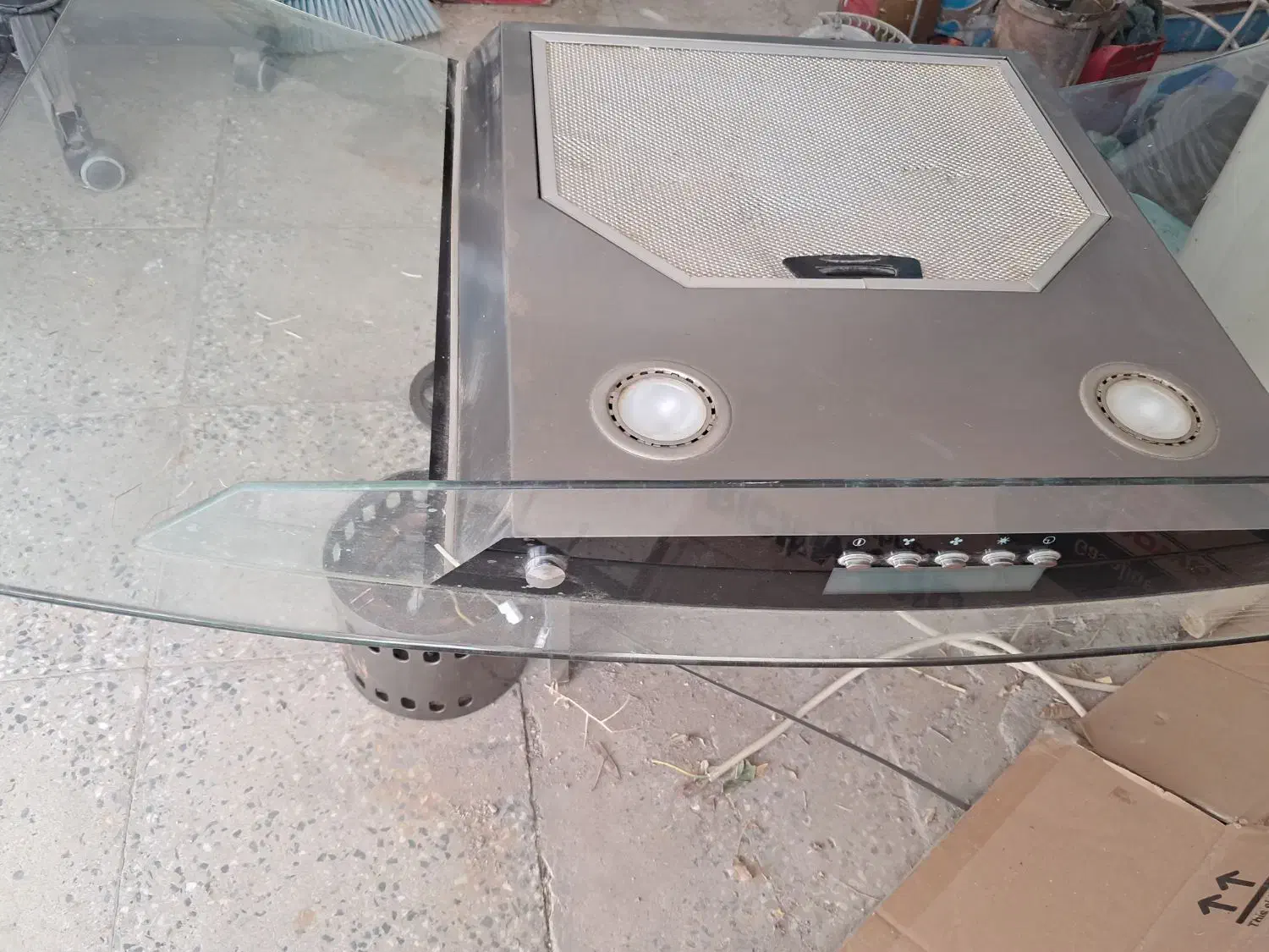 یک عدد هود|هود|اراک, |دیوار