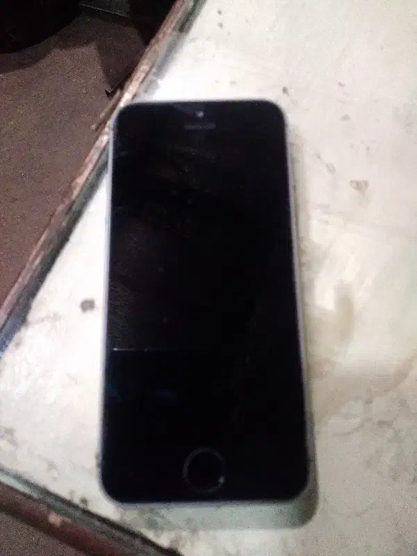 ایفون ۵|موبایل|نجفآباد, گلدشت|دیوار