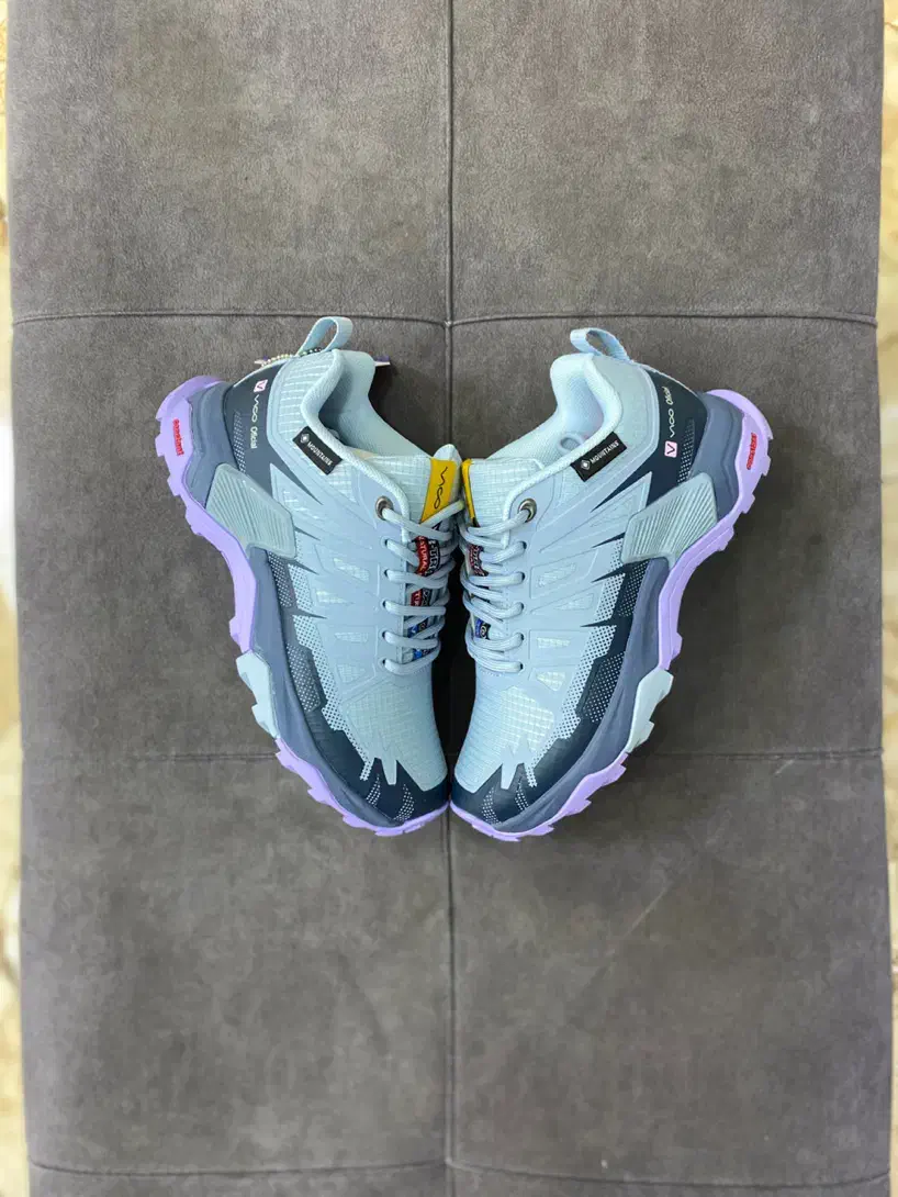 کتونی ویکو میانه|کیف، کفش، کمربند|بانه, |دیوار