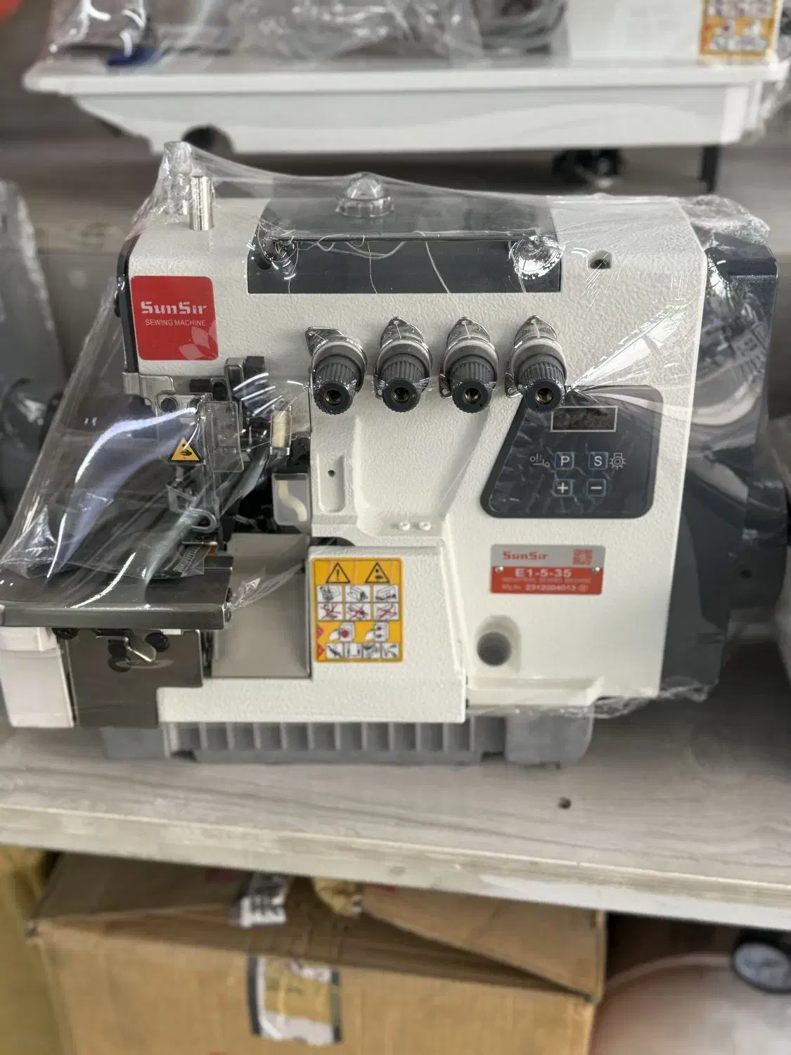 سردوز ۳ نخ و ۴ نخ و ۵ نخ|چرخ خیاطی و ریسندگی|مشهد, سراب|دیوار