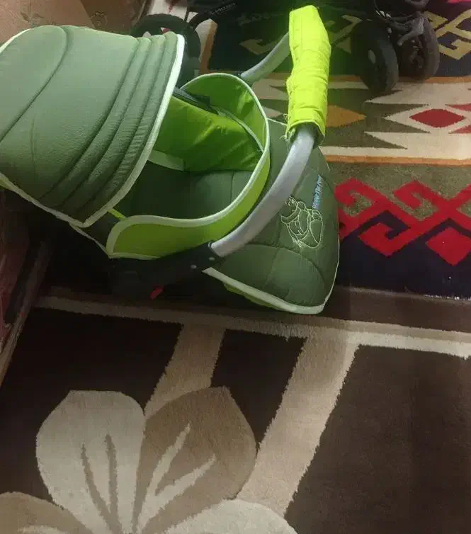 گلیره سالم و بدون خط و خش|کالسکه و لوازم جانبی|پیشوا, |دیوار