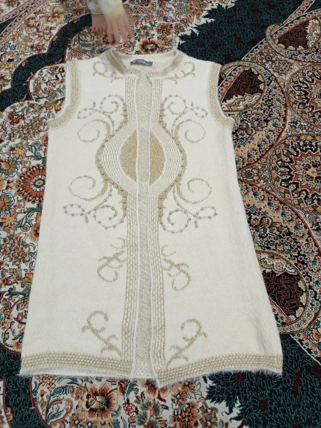 سارافون پشمی|لباس|دماوند, گیلاوند|دیوار