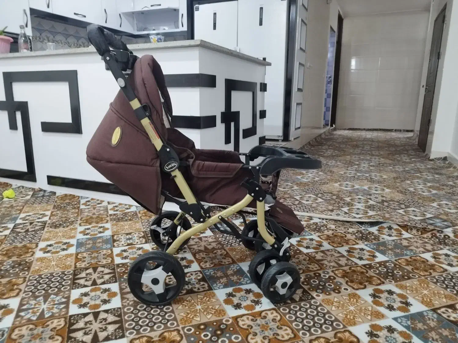 نو.|کالسکه و لوازم جانبی|لردگان, |دیوار