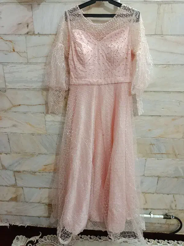 لباس مجلسی|لباس|میبد, |دیوار