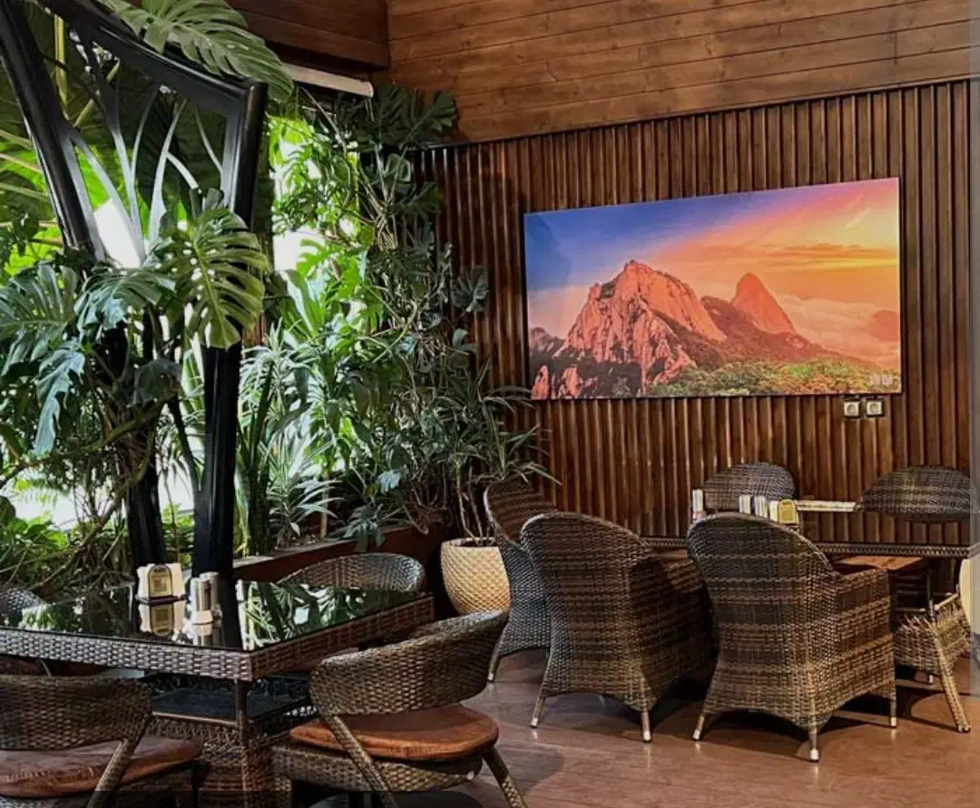 آشپز فرنگی کار و کارگر ساده نیازمندییم|استخدام خدمات فروشگاه و رستوران|محمودآباد, |دیوار