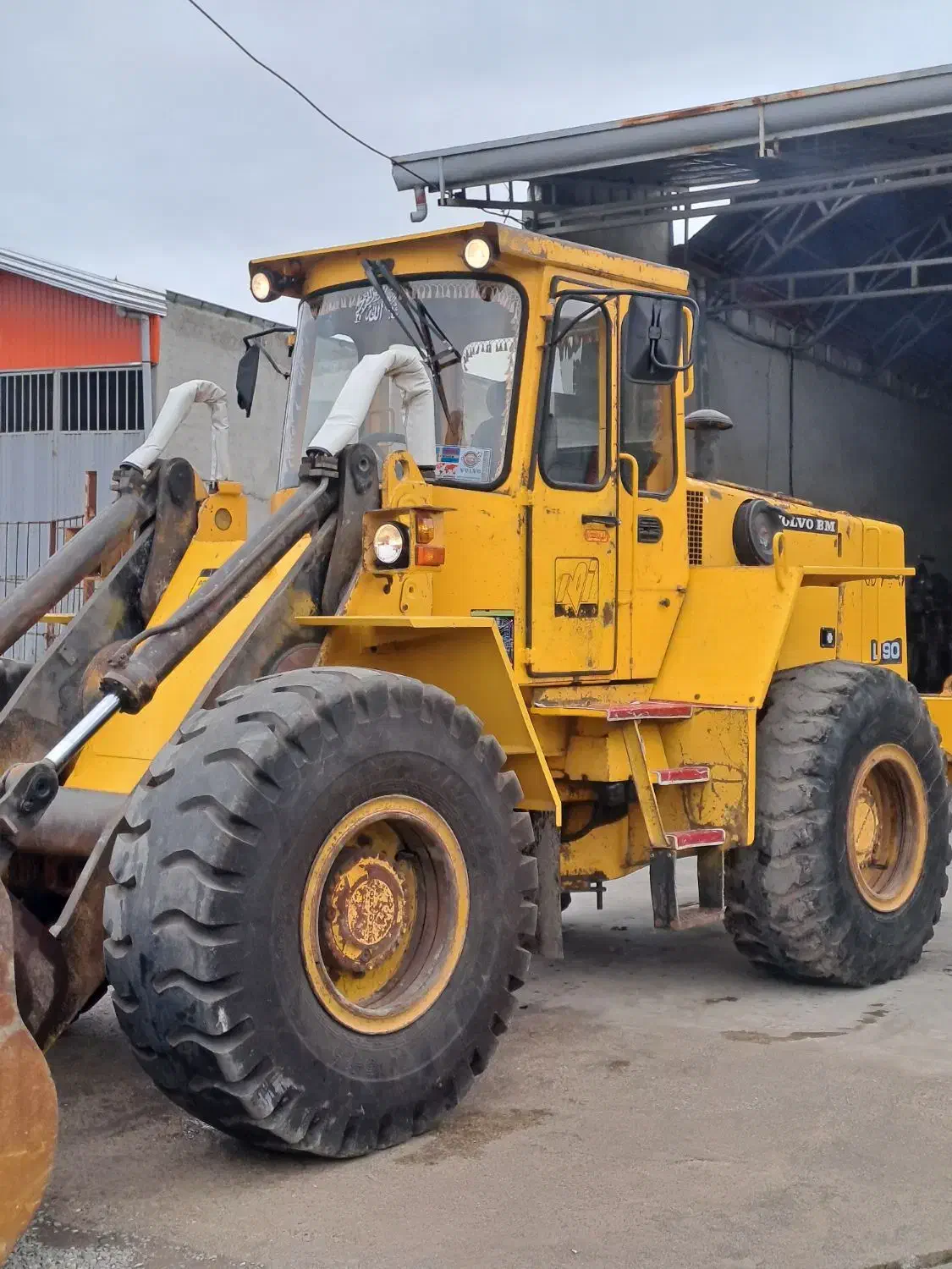 لودر ال ۹۰ درحد|خودرو سنگین|ساری, |دیوار