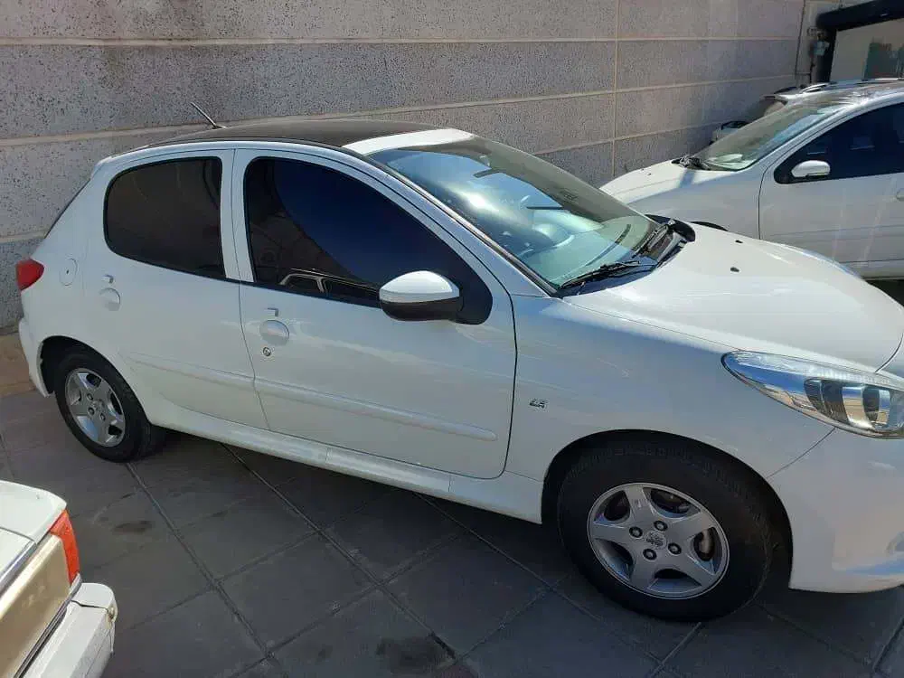 ۲۰۷ پاناروما ۱۴۰۳|خودرو سواری و وانت|هشتگرد, هشتگرد قدیم|دیوار