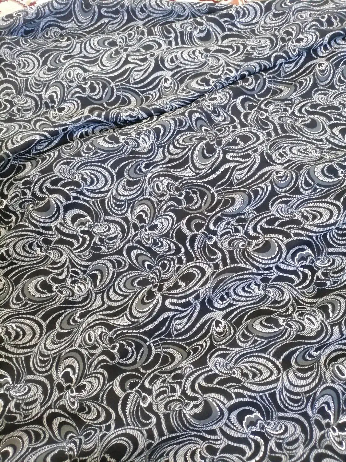 چادر رنگی|لباس|قروه, |دیوار