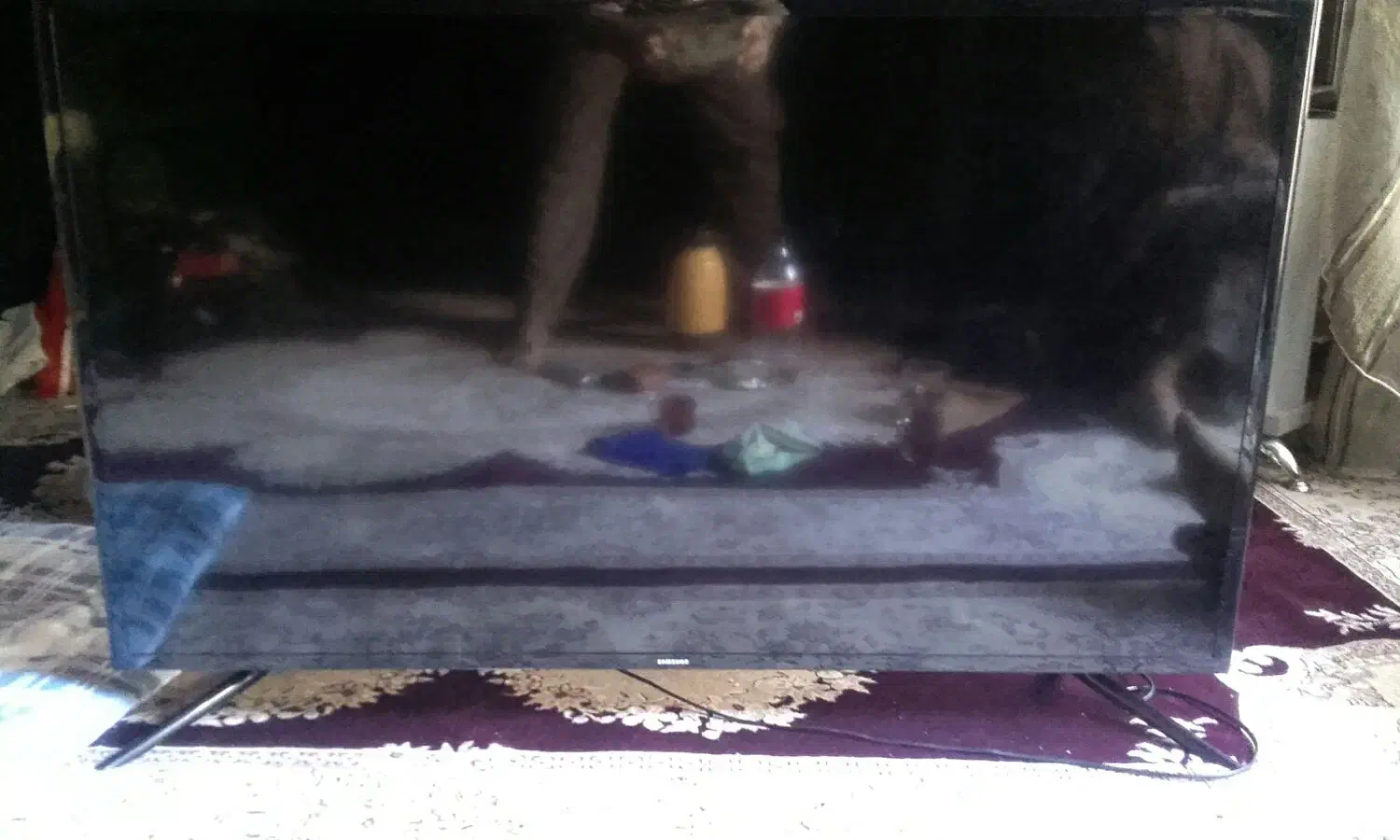 یک عدد تلویزیون سامسونگ ۵۵اینچ شکسته|تلویزیون و پروژکتور|قم, هفت تیر|دیوار