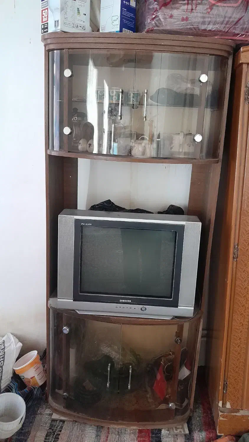 میز|میز و صندلی غذاخوری|قوچان, |دیوار