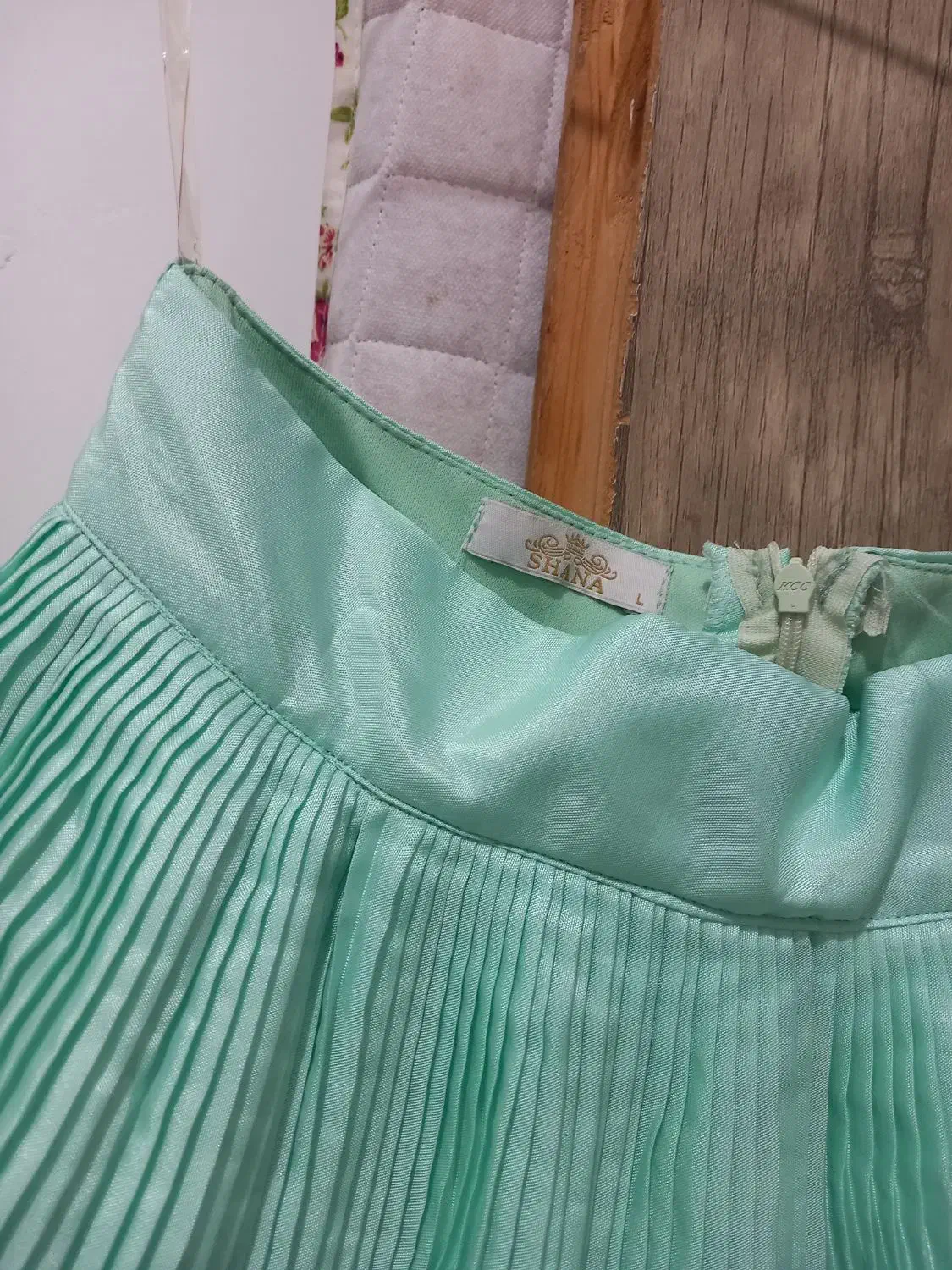 دامن پلیسه|لباس|ماهدشت, |دیوار