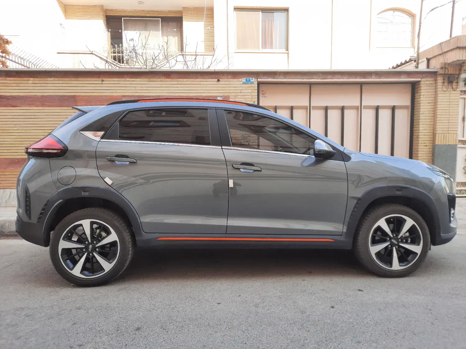 X33 cross دندهای خشک|خودرو سواری و وانت|اصفهان, نقش جهان|دیوار