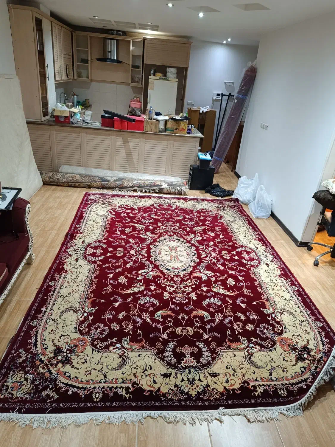 فرش قرمز تراکم بالا نه متری|فرش|مشکین‌دشت, |دیوار