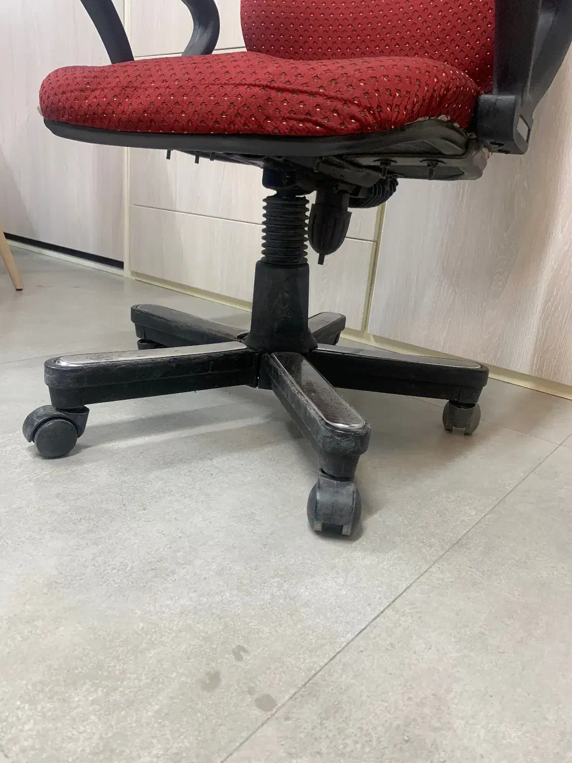 صندلی چرخدار بزرگ در حد نو|صندلی و نیمکت|خرم‌آباد, |دیوار