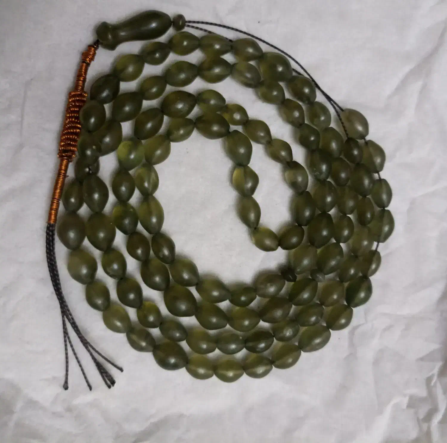 تسبیح شاه مقصود اصل|جواهرات|اصفهان, باغ زیار|دیوار