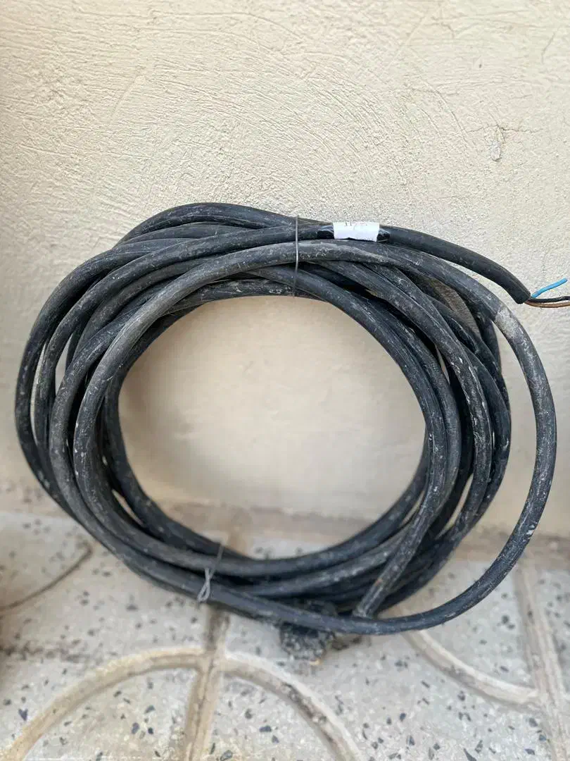 فروش کابل و سیم فلزی وتوری مرغی واتصالات لوله|سایر لوازم برقی|خورموج, |دیوار