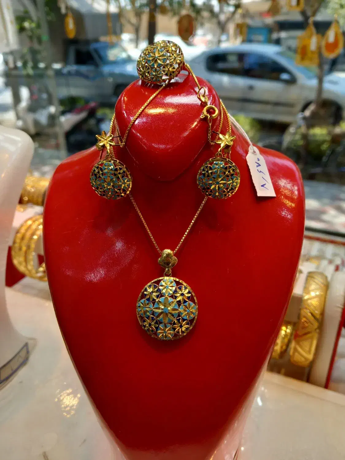 دنیای‌ طلای دست‌دوم و کم‌اجرت اینجاست|جواهرات|اصفهان, خانه اصفهان|دیوار