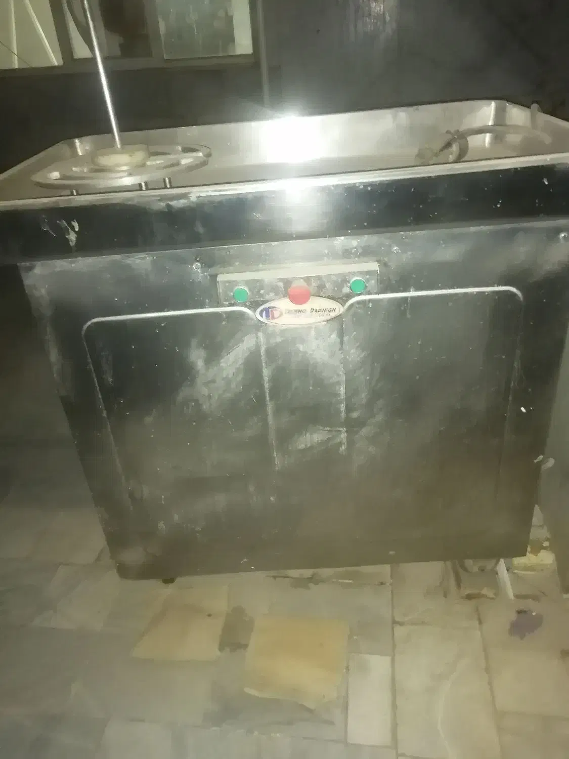 چرخ گوشت 42 سردخانه یخچال گاو صندوق|کافیشاپ و رستوران|یزد, |دیوار