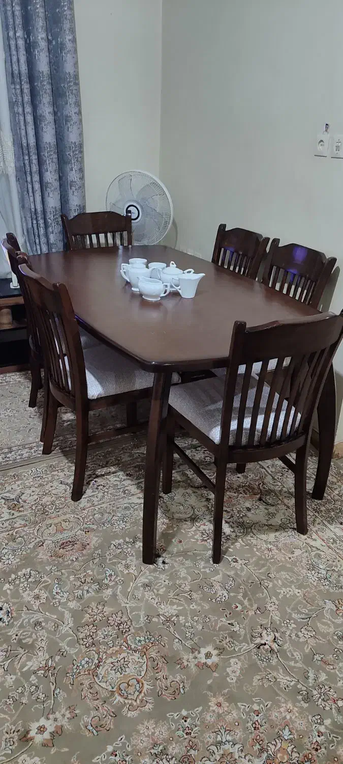 میز ناهارخوری ۶نفره تمام چوب راش درحدنونونو|میز و صندلی غذاخوری|شیراز, مسلم|دیوار
