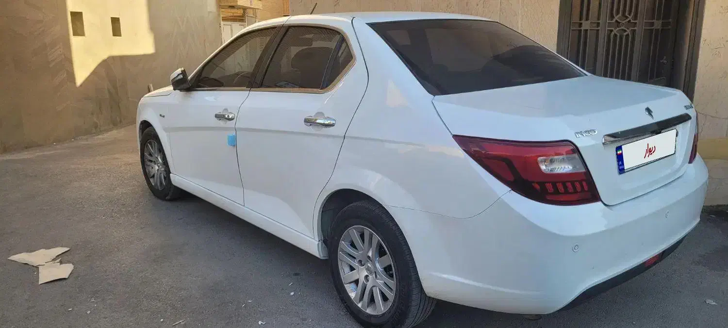 دنا پلاس|خودرو سواری و وانت|اصفهان, باغ گلها|دیوار