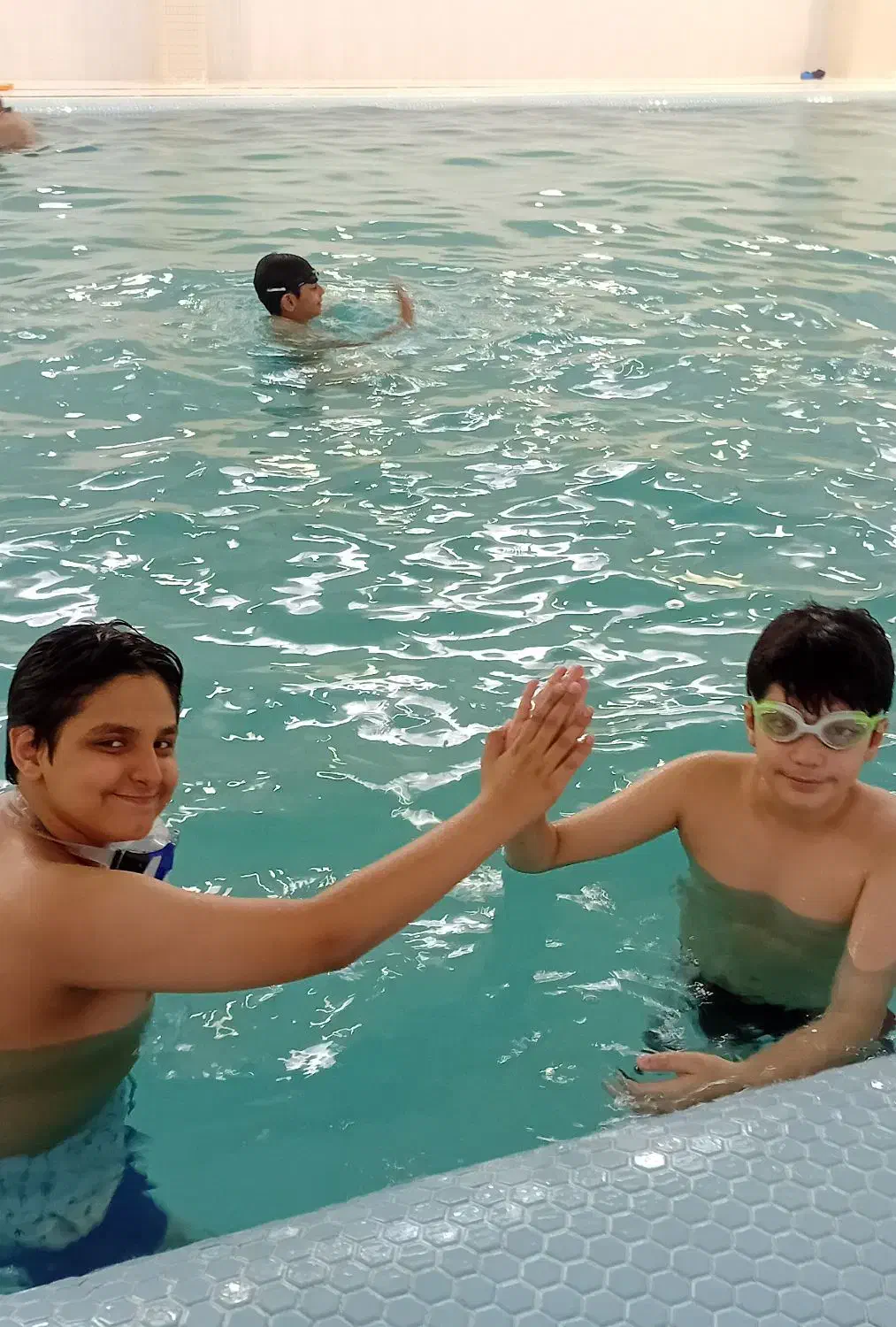 آموزش اصولی شنا|غواصی و ورزش‌های آبی|رشت, گلسار|دیوار