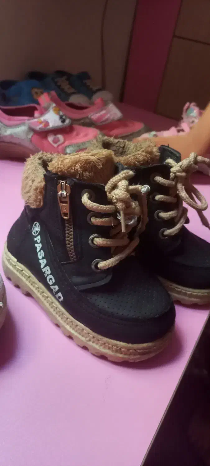 کفش‌های دخترونه|کفش و لباس بچه|تهران, مسعودیه|دیوار