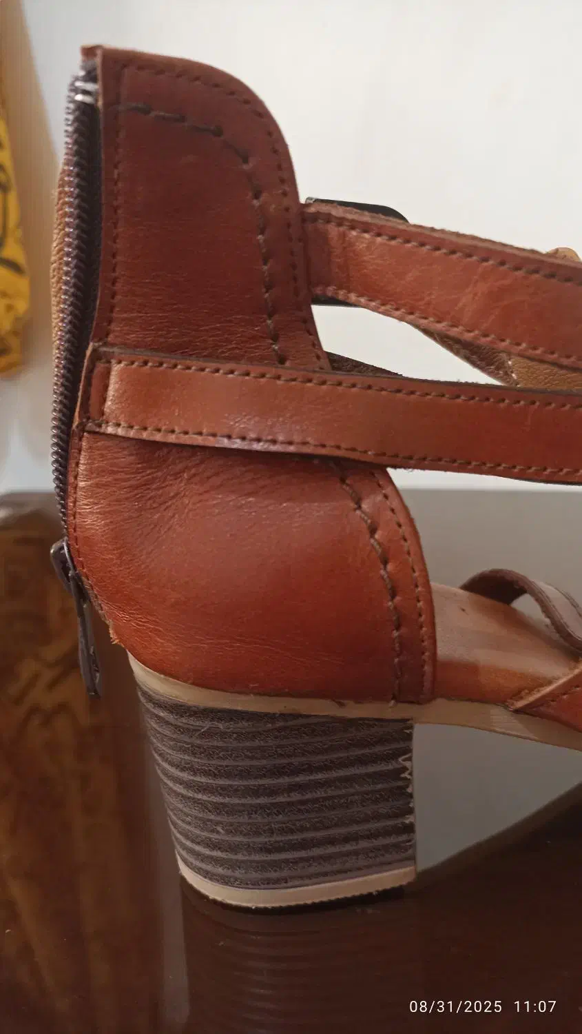 صندل چرم زنانه ،رنگ عسلی،سایز۳۸|کیف، کفش، کمربند|رشت, پل تالشان|دیوار