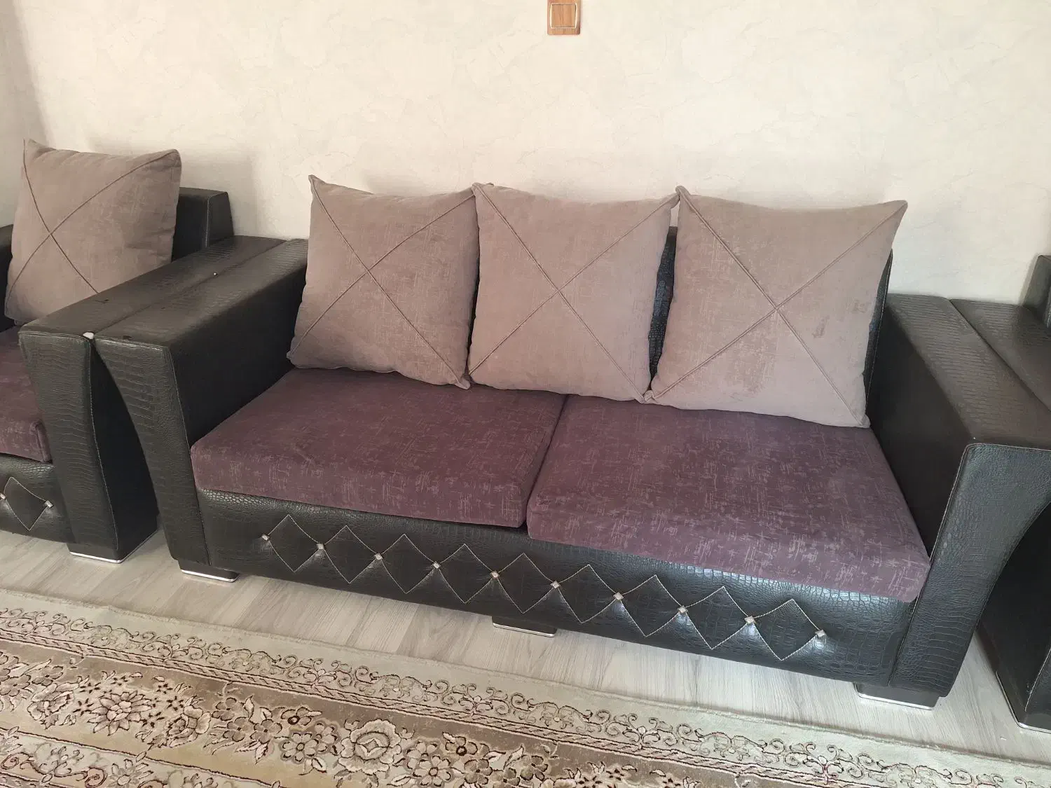 مبل ۷ نفره راحتی|مبلمان خانگی و میز عسلی|اشتهارد, |دیوار