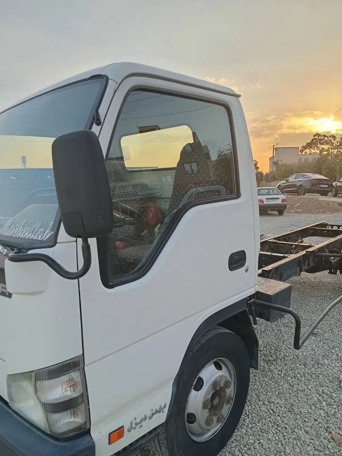 ایسوزو 6تن مدل 1390بیرنگ|خودرو سنگین|تهران, آذری|دیوار