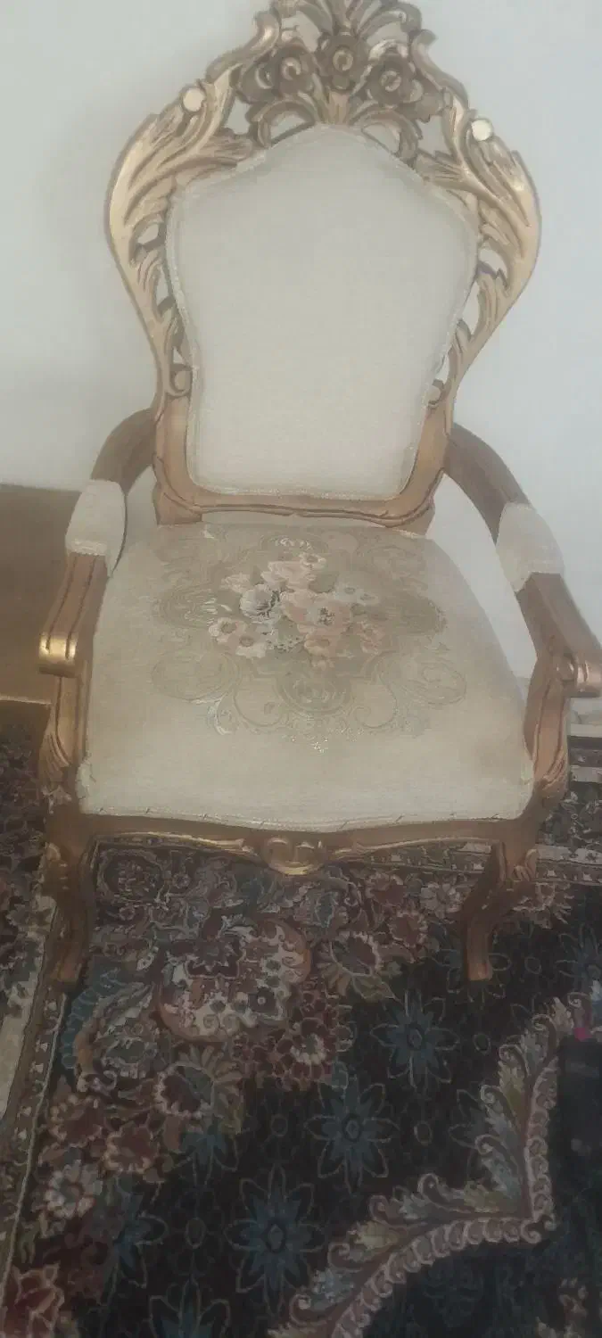 مبل سلطنتی چوب گردو ۹ نفره جنس خوب|مبلمان خانگی و میز عسلی|تایباد, |دیوار
