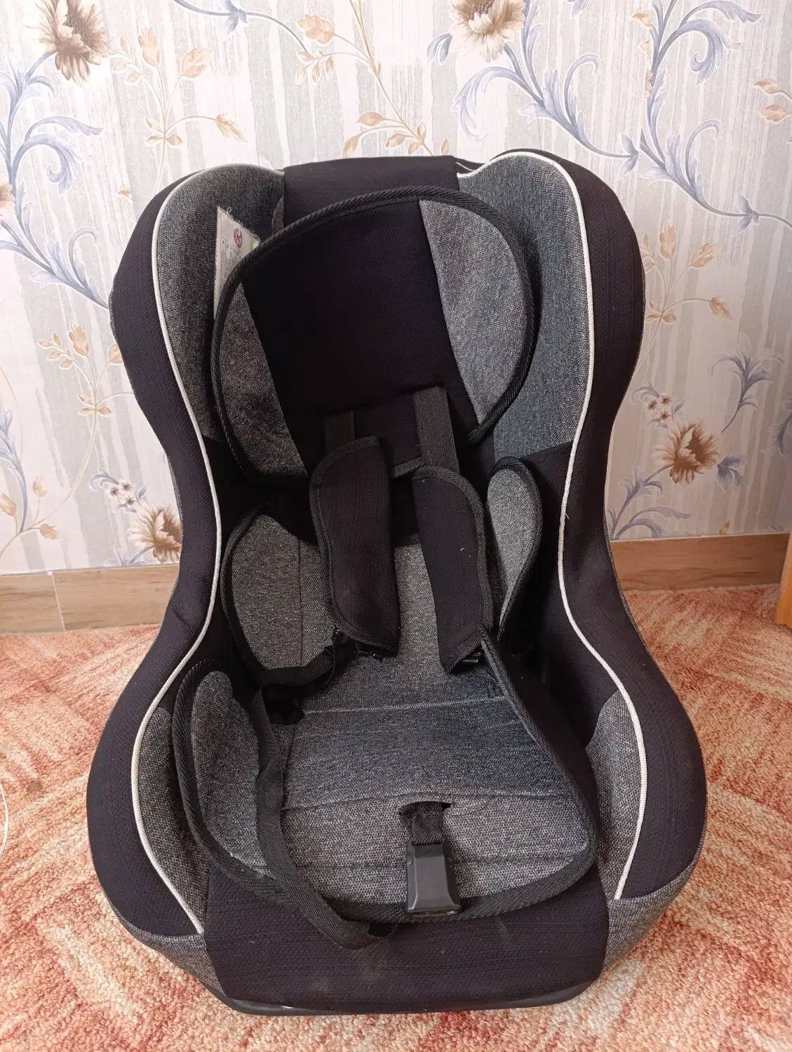 صندلی ماشین کودک|تخت و صندلی بچه|آبیک, |دیوار