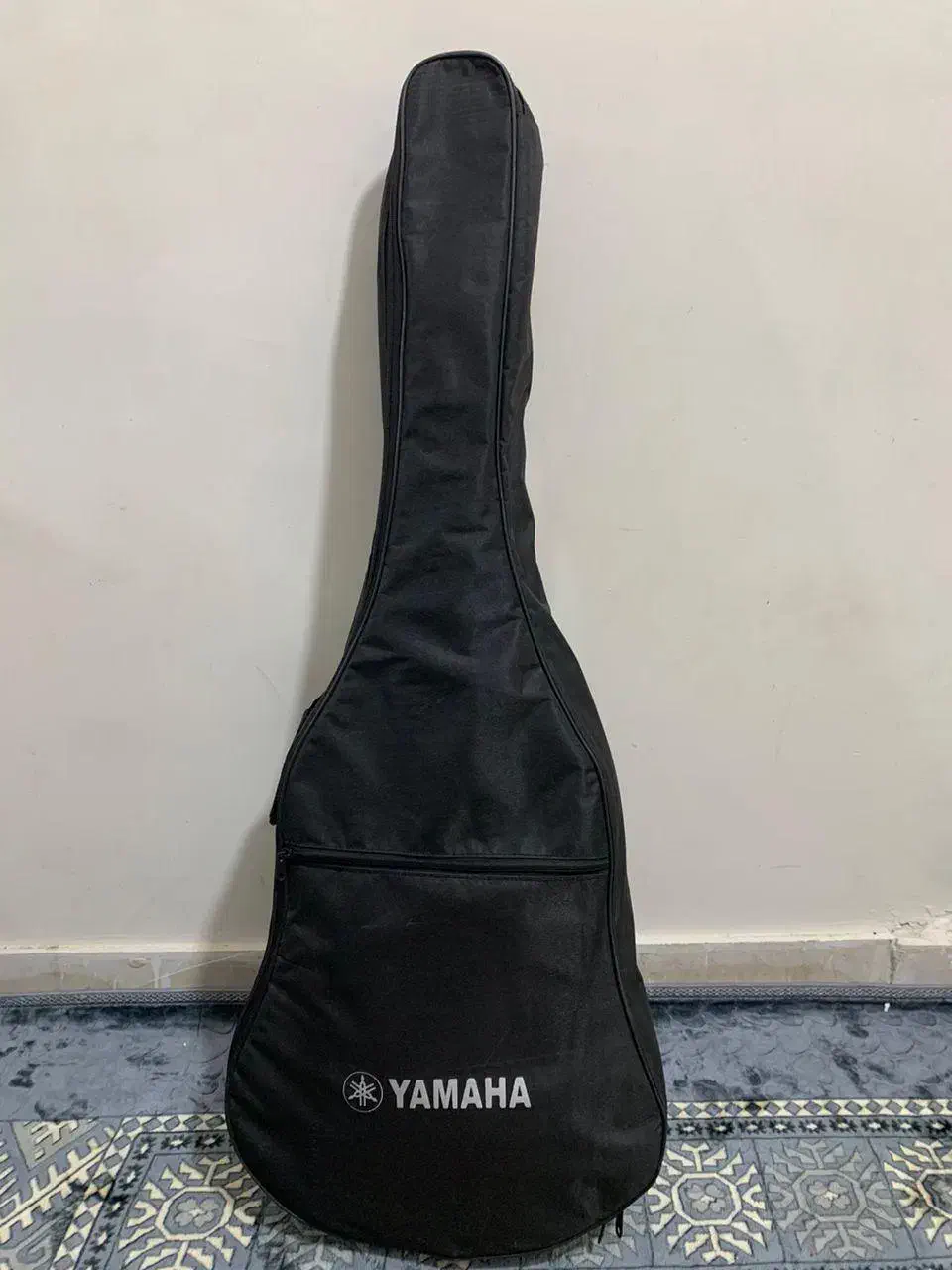 گیتار کلاسیک درحدنو|گیتار، بیس، امپلیفایر|صدرا-فارس, باغشهر گلبهار صدرا|دیوار