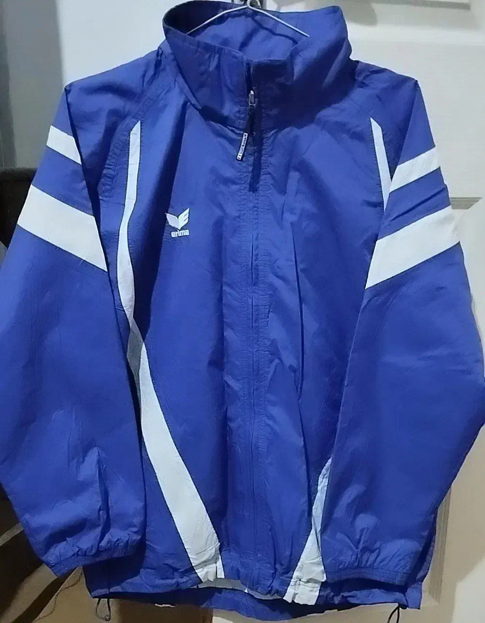 بارونی مردانه|لباس|شیروان (خراسان), |دیوار