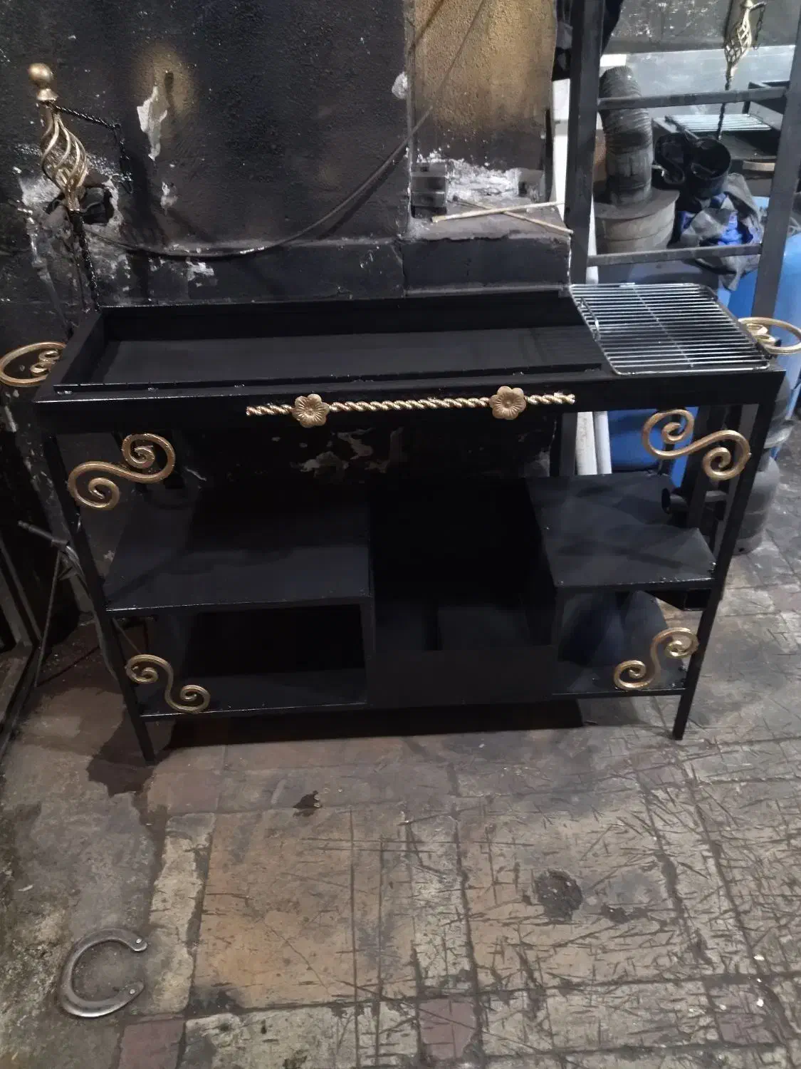 تجهیزات باغ ،منقل باربیکیو|اجاق گاز و لوازم برقی پخت‌وپز|شیراز, کوشک میدان|دیوار