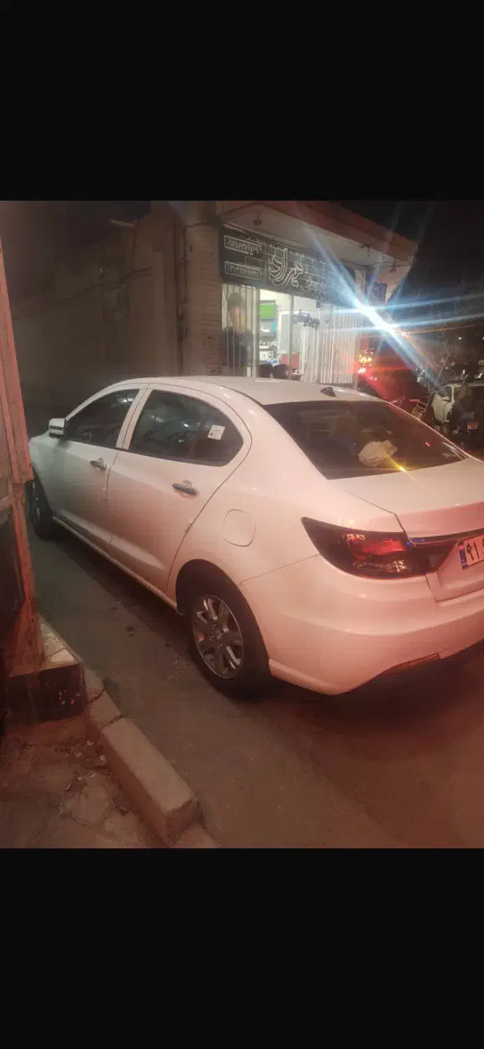 شاهین اتومات مدل ۴۰۴|خودرو سواری و وانت|اصفهان, پوریای ولی|دیوار