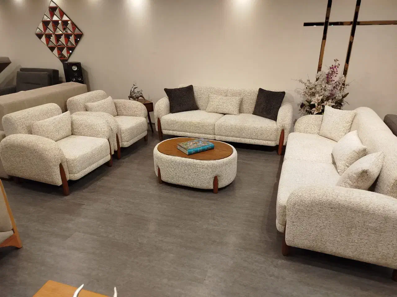 مبل راحتی بدون واسطه|مبلمان خانگی و میز عسلی|رباط‌کریم, شهرک صنعتی صباشهر|دیوار