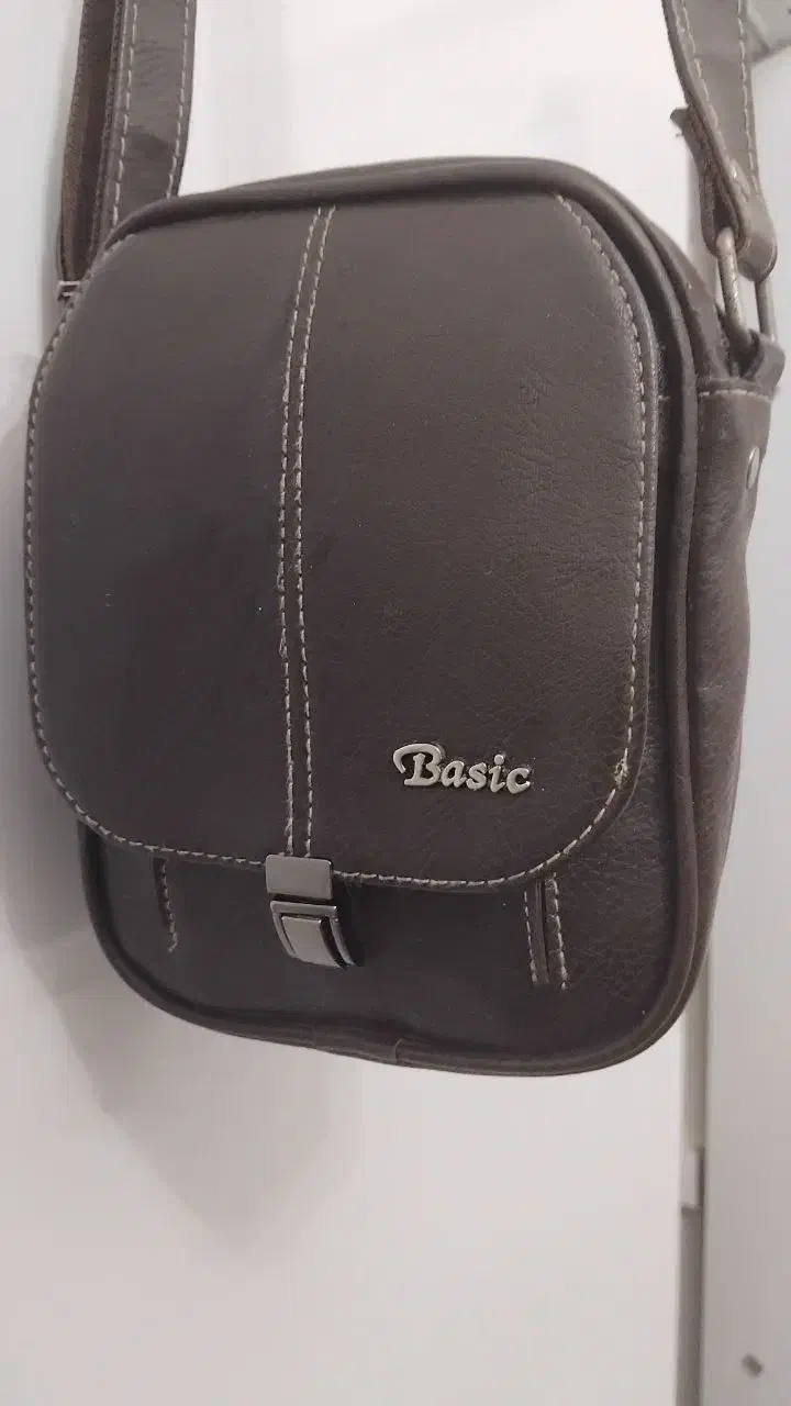 کیف دوشی وکیف جیبی|کیف، کفش، کمربند|چهارباغ, |دیوار