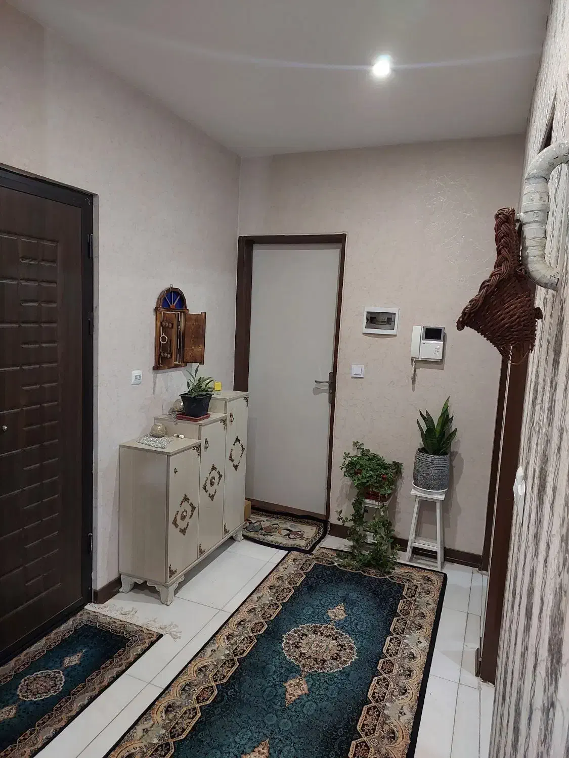 ۱۱۰ متری + (۴۰ حیاط سرپوشیده )/ شهرک بعثت|فروش آپارتمان|مشکین‌دشت, |دیوار