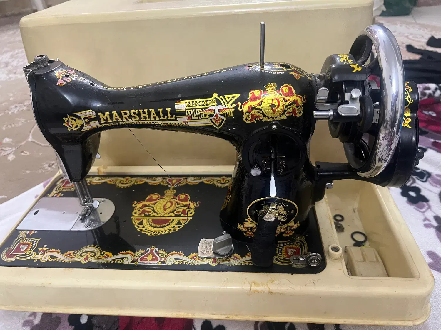 چرخ خیاطی مارشال قدیمی|چرخ خیاطی و ریسندگی|ری, حمزه‌آباد|دیوار