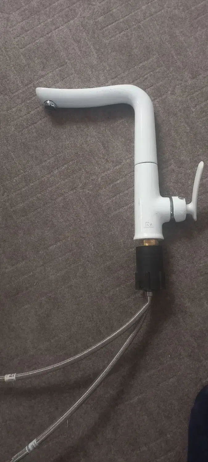 شیر اهرمی سفید رنگ گلپایگان|لوازم سرویس بهداشتی|بروجرد, |دیوار