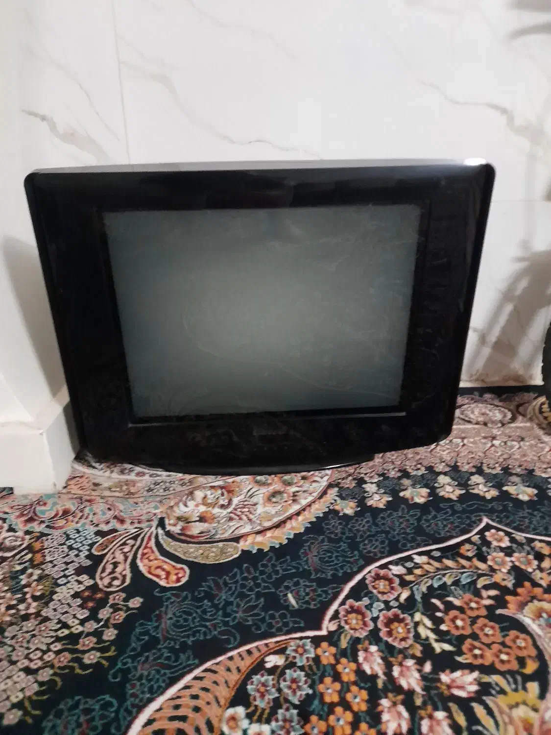 تلوزیون سامسونگ  سالم به همراه دستگاه دیجیتال|تلویزیون و پروژکتور|باقرشهر, |دیوار