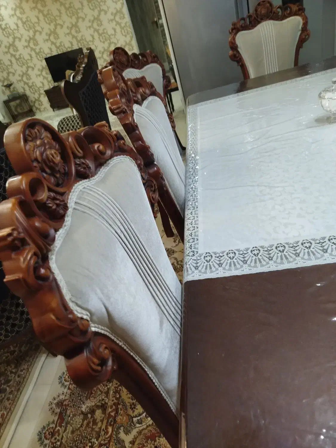 میز غذاخوری 8 نفره چوب راش بسیار زیبا تمیز|میز و صندلی غذاخوری|قزوین, |دیوار