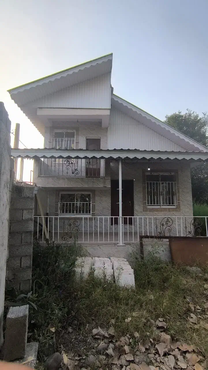 خانه ویلایی دارای بهارخواب/ ۲۵۰مترزمین،۱۴۰متربنا|فروش خانه و ویلا|لشت نشا, |دیوار