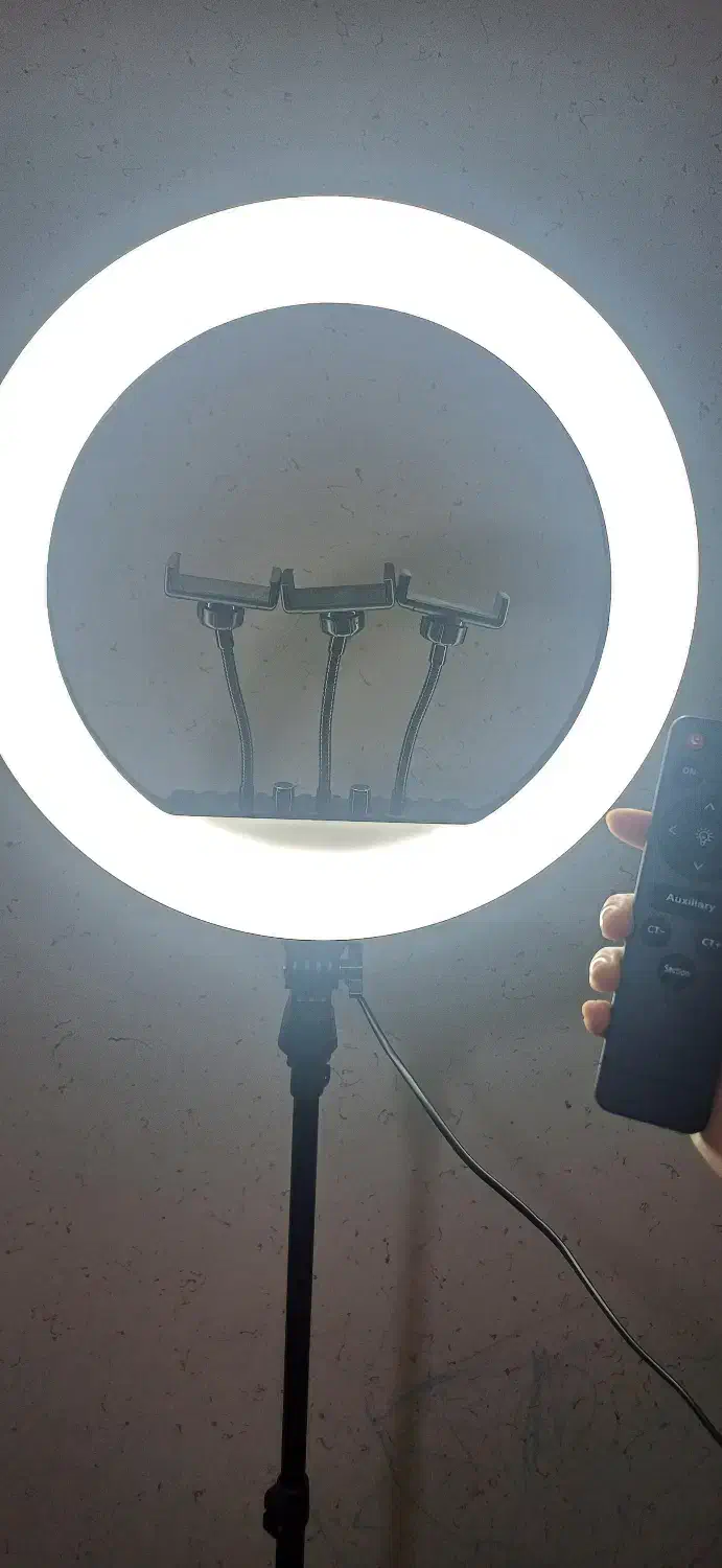 رینگ لایت نو|دوربین عکاسی و فیلم‌برداری|شاهین‌شهر, مخابرات (شهید بهشتی)|دیوار